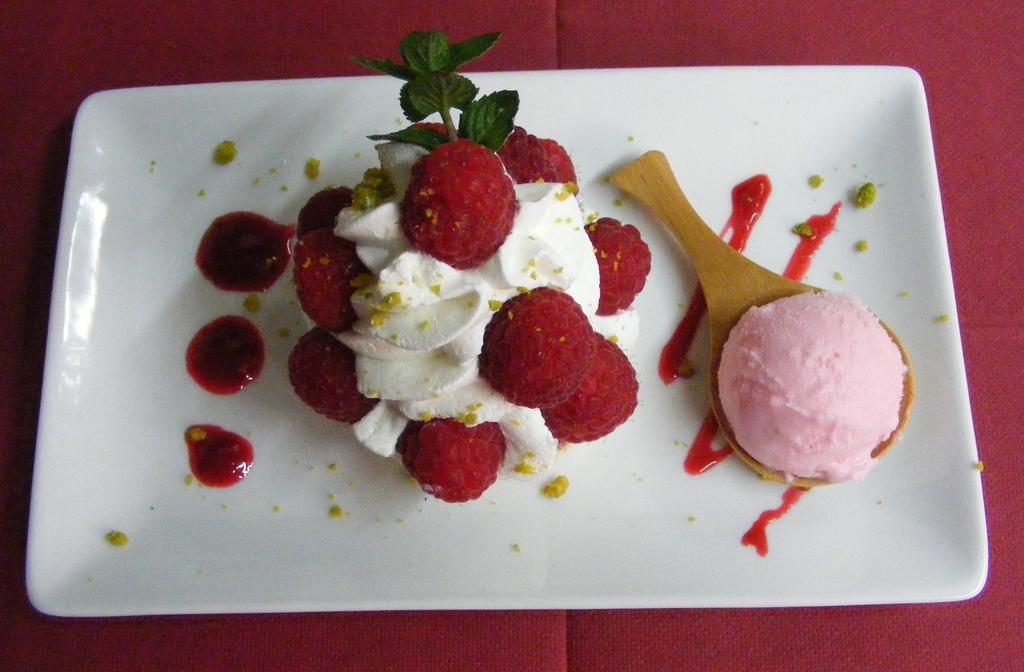 Hotel-Restaurant Les Colonnades Saint-Fulgent 외부 사진