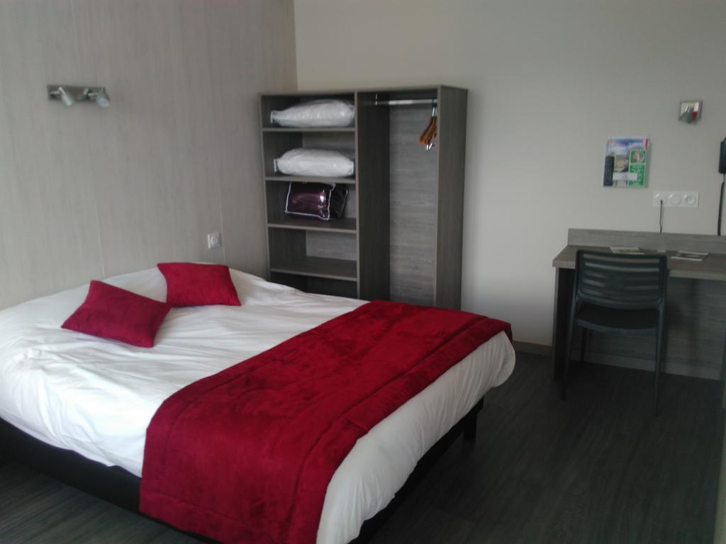 Hotel-Restaurant Les Colonnades Saint-Fulgent 외부 사진