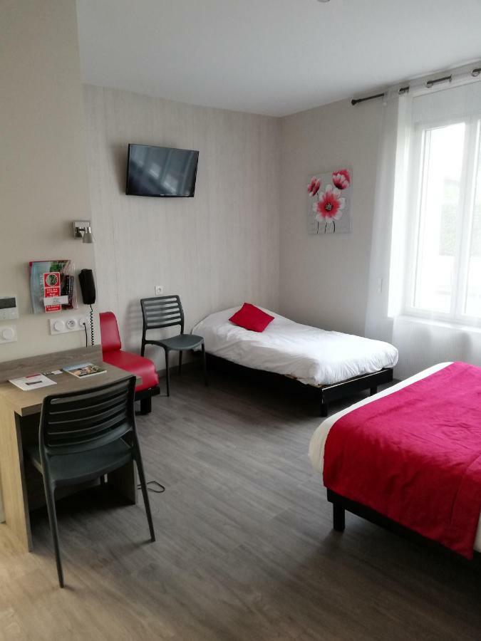Hotel-Restaurant Les Colonnades Saint-Fulgent 외부 사진